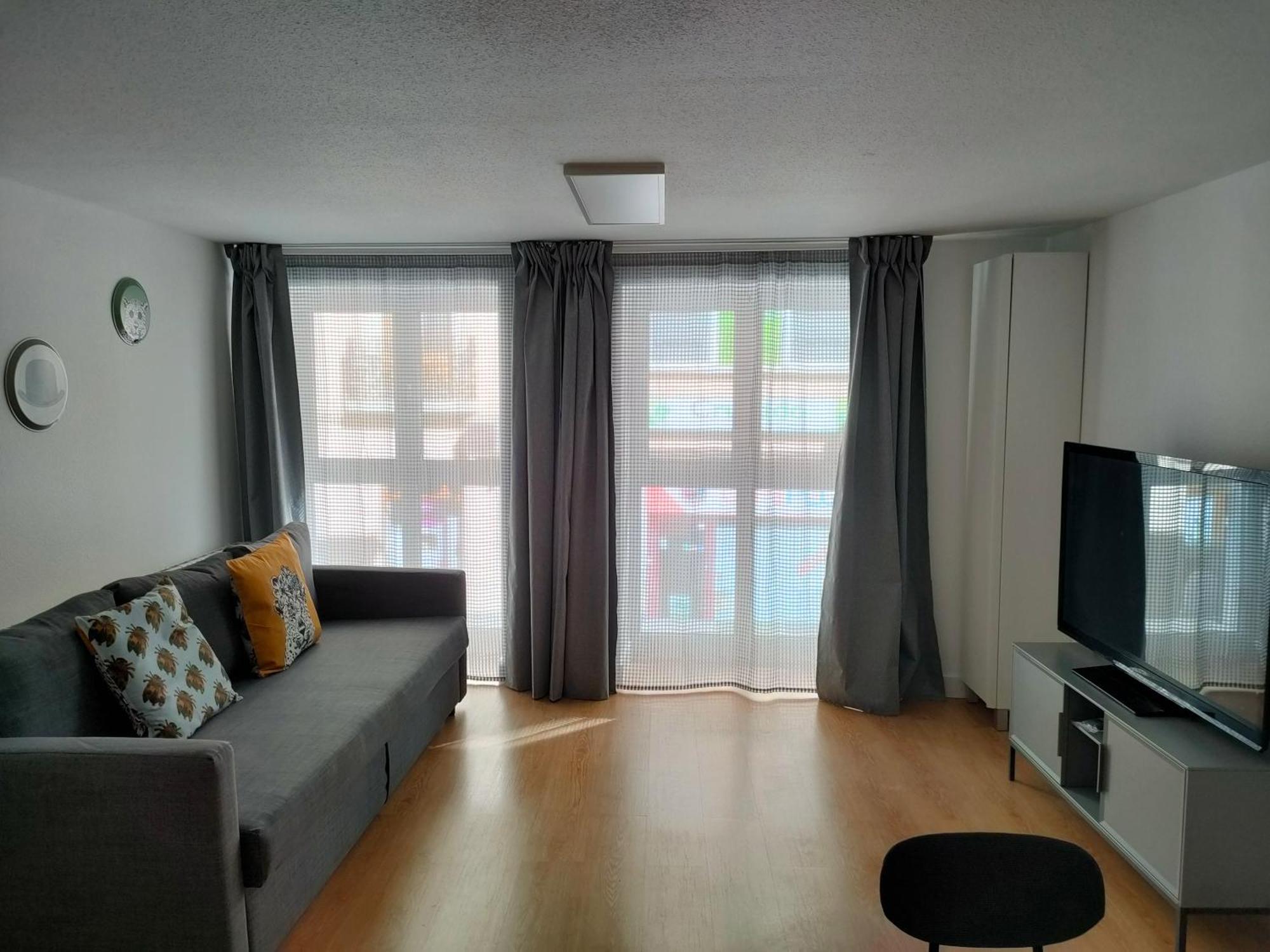 Elizabeth Towers Apartment Almansa Bagian luar foto